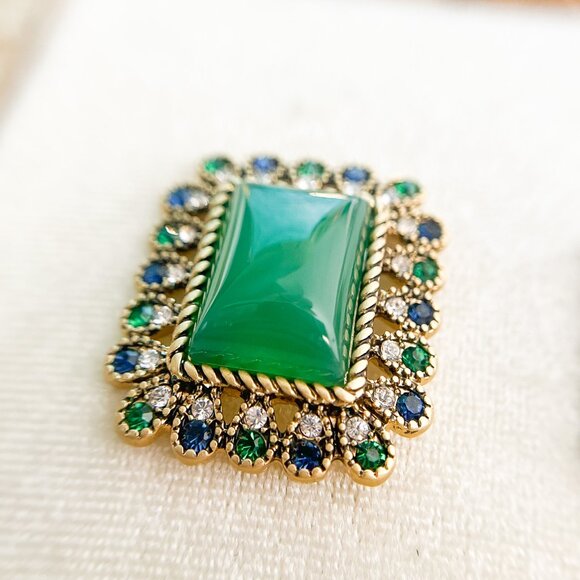 Vintage Jade Stud Earrings, Gold Stud Earrings, Wedding Jade Gemstone Retro - Picture 2 of 10